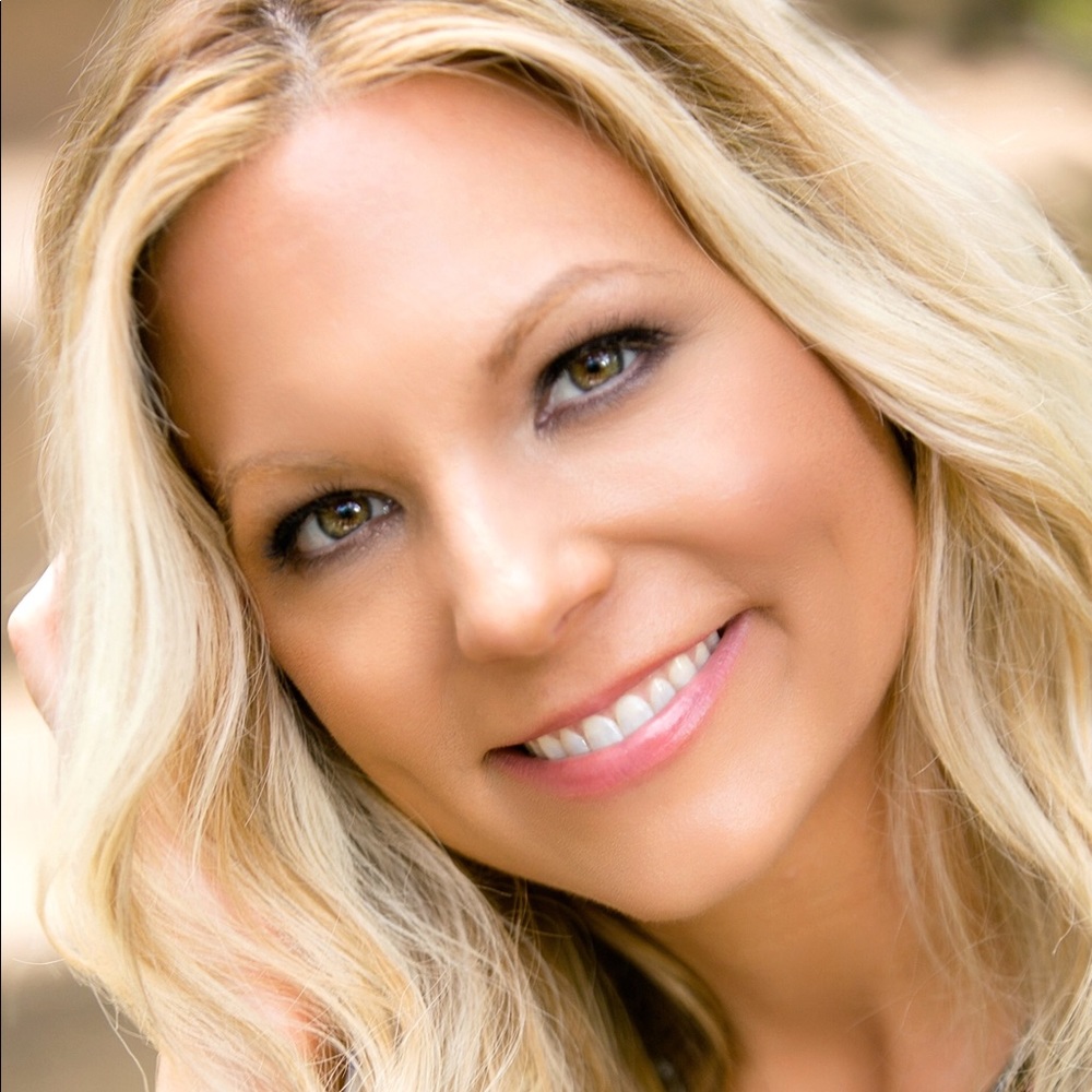 Meet your Posher, Carly